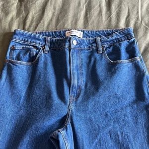 Abercrombie Curve Love Mom High Rise Jeans